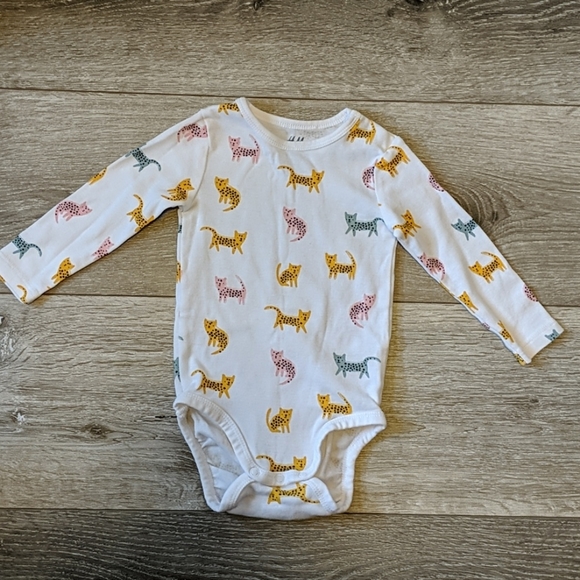 H&M Other - Chettah Organic Cotton Onesie